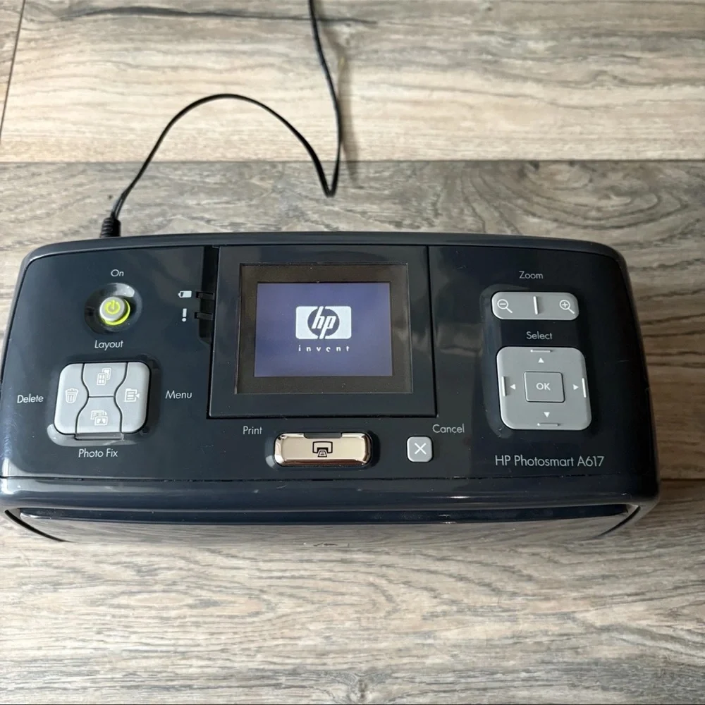 HP Photosmart A617 Portable Printer - Black and Gray